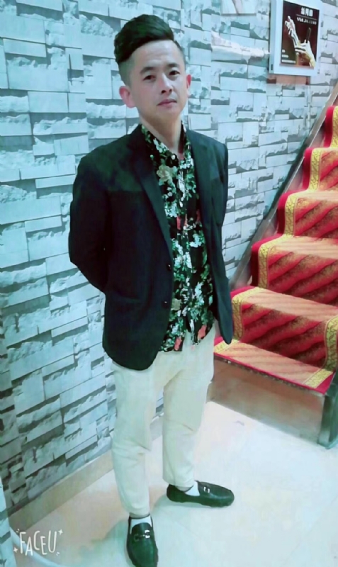 男人三十而立的第一张照片--长乐相亲网