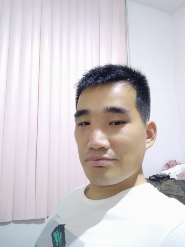 大男孩的第一张照片--长乐相亲网