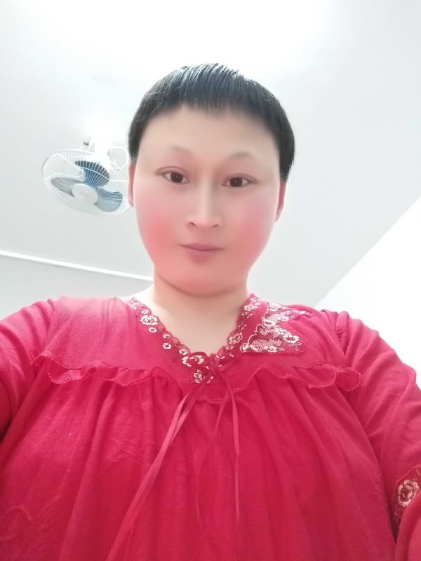 彩虹姐姐永不言弃的第一张照片--长乐相亲网