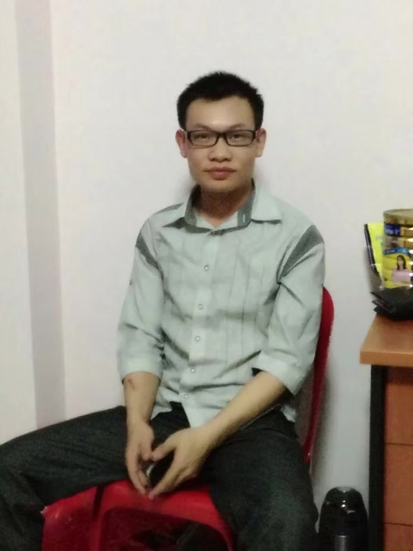 坚强不屈的第一张照片--长乐相亲网