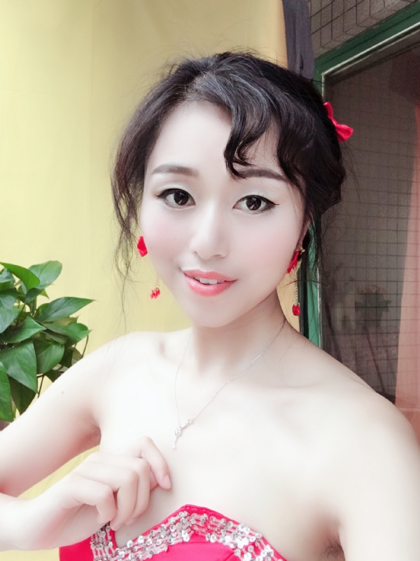 薇薇的第一张照片--长乐相亲网