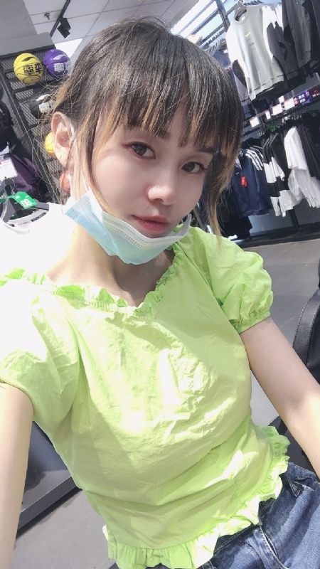 婀娜袅袅的第一张照片--长乐相亲网