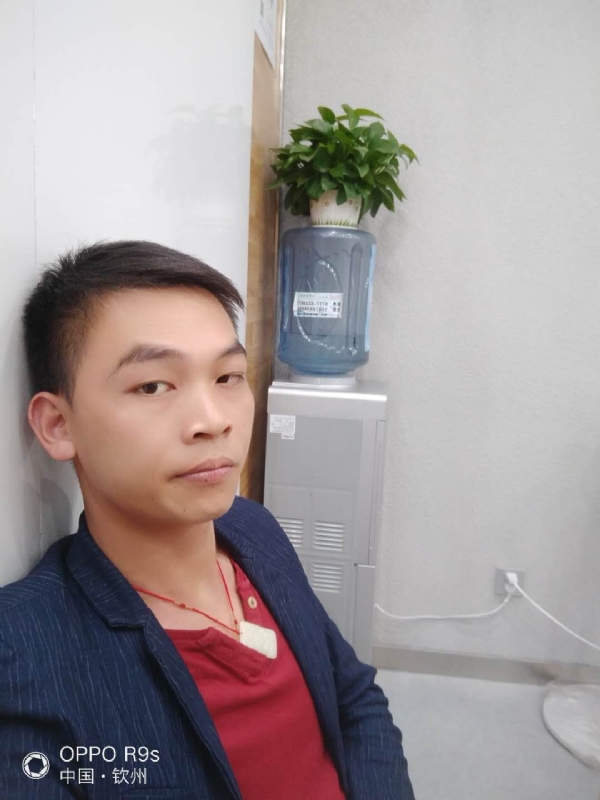 只想好好的爱一个人的第一张照片--长乐相亲网
