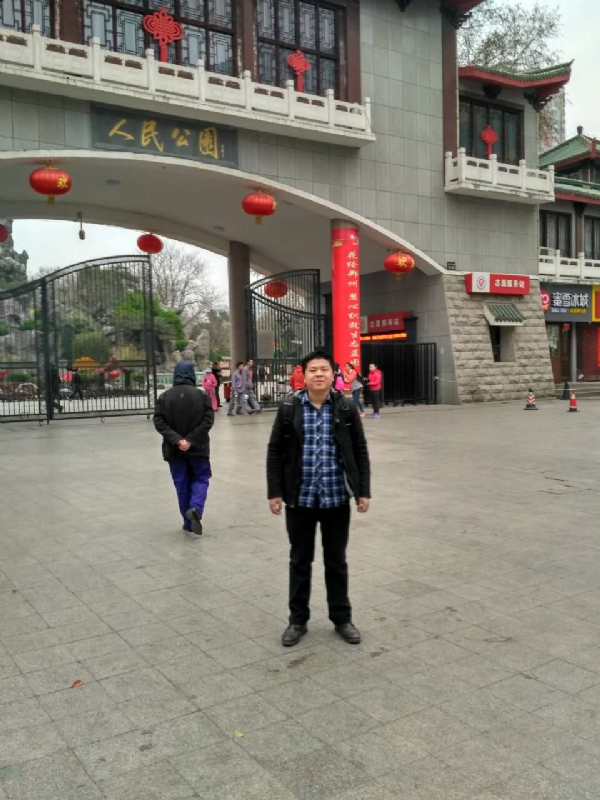 在奋斗的第一张照片--长乐相亲网