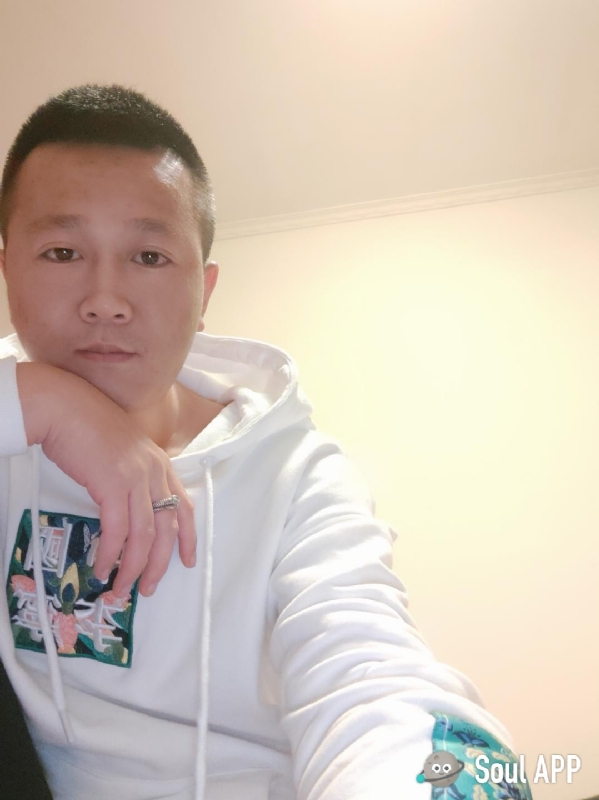 Away的第一张照片--长乐相亲网