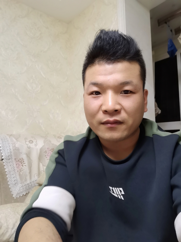小猪猪的第一张照片--长乐相亲网