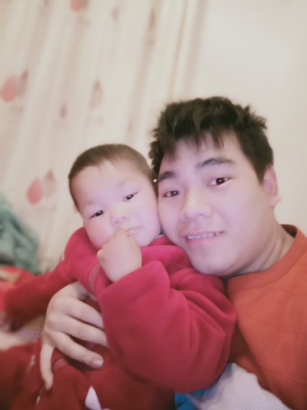 孤独一生的第一张照片--长乐相亲网