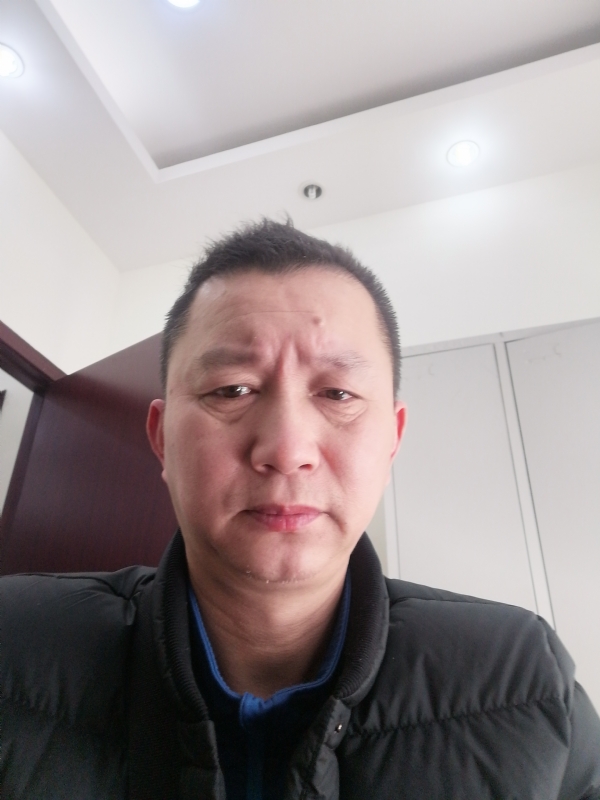 相视而笑的第一张照片--长乐相亲网