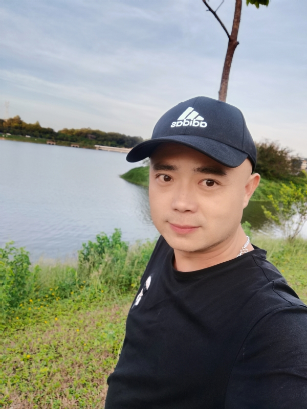 石头哥的第一张照片--长乐相亲网