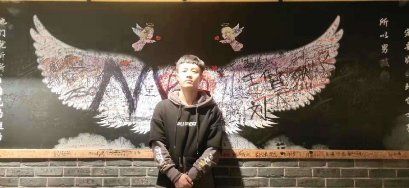 水彩画师的第一张照片--长乐相亲网
