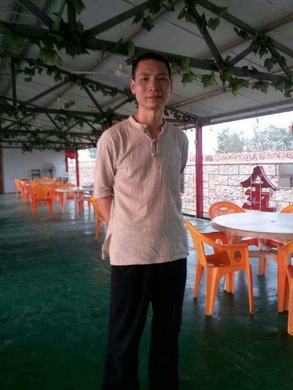 周哥的第三张照片--长乐相亲网