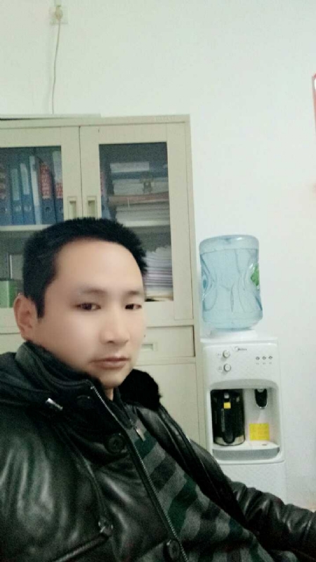 蓝色棒棒糖的第一张照片--长乐相亲网