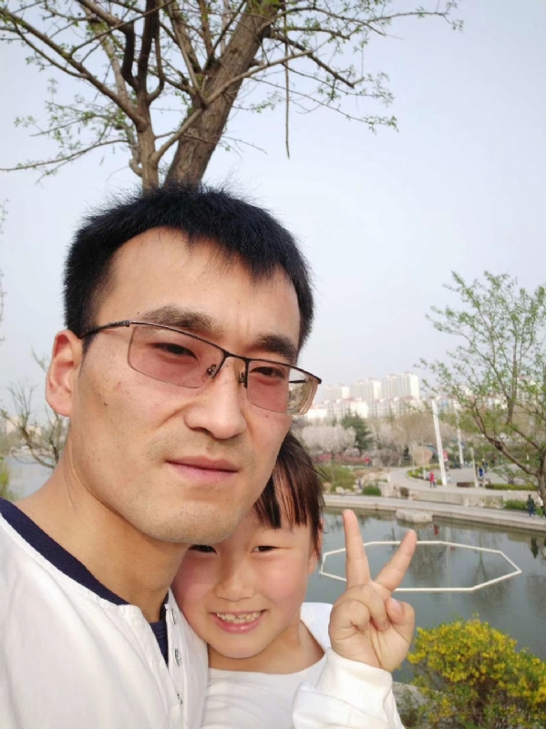 简单的幸福的第一张照片--长乐相亲网