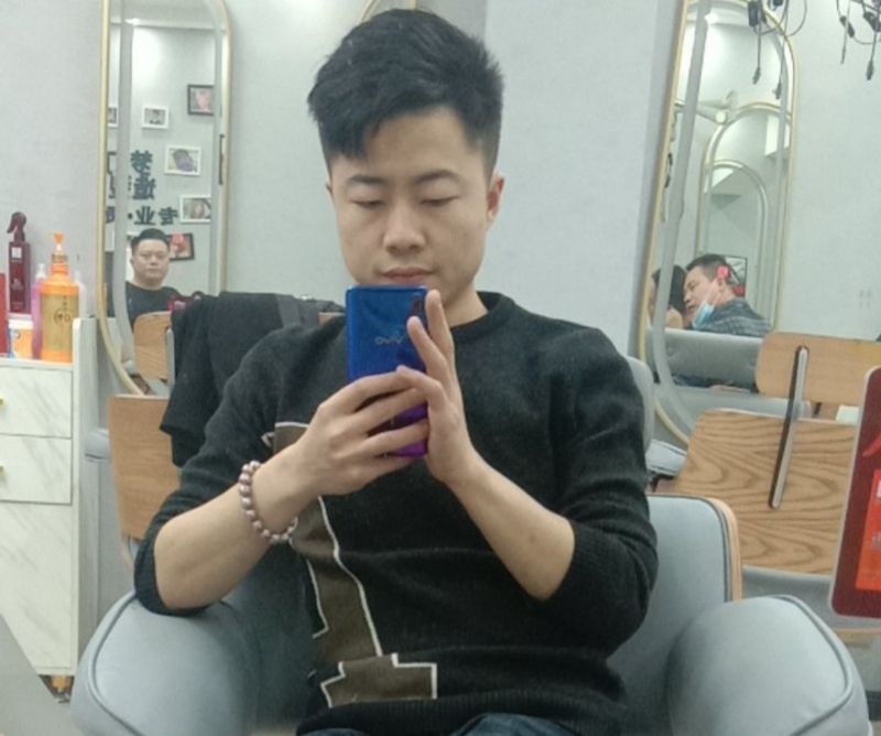 无法自拔的第一张照片--长乐相亲网