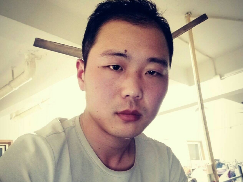 听听那冷雨的第一张照片--长乐相亲网