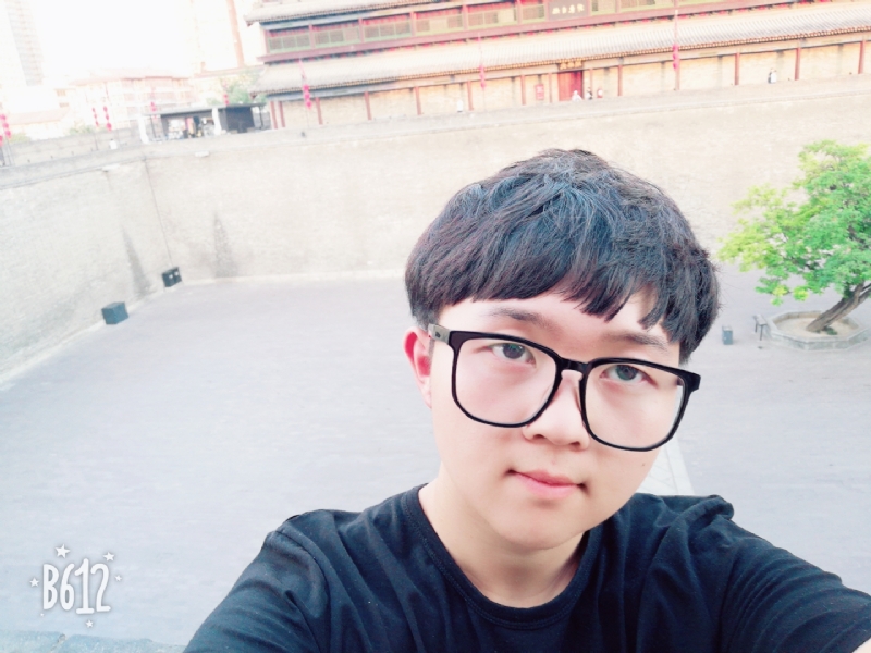 白夜行中人的第三张照片--长乐相亲网