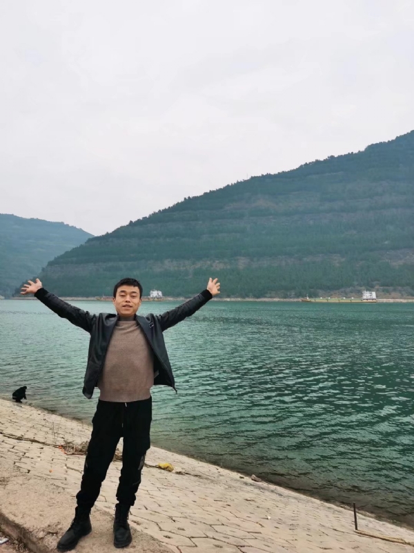 寂寞的风的第一张照片--长乐相亲网