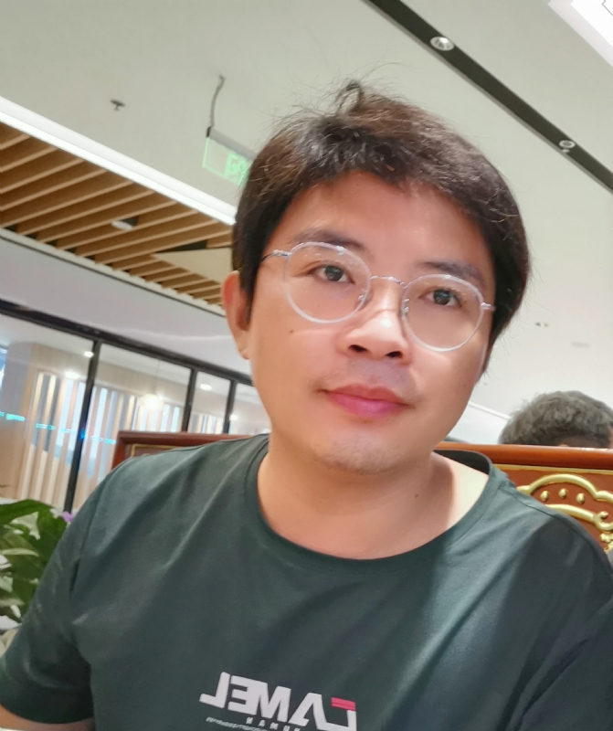 陆迅的第三张照片--长乐相亲网
