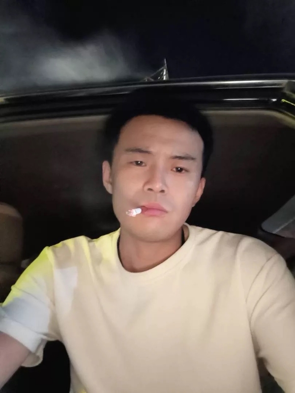 爱睡觉的土拨鼠的第一张照片--长乐相亲网