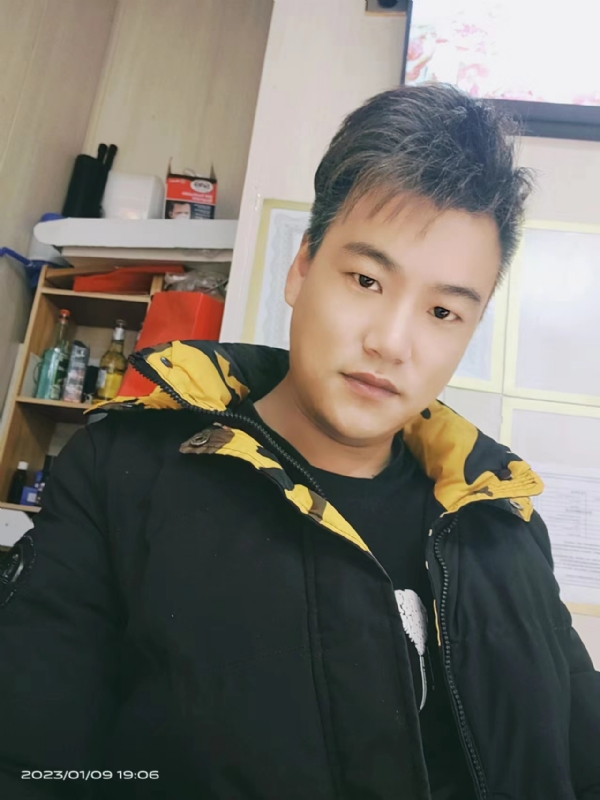 孤酒枕愁眼眠的第一张照片--长乐相亲网