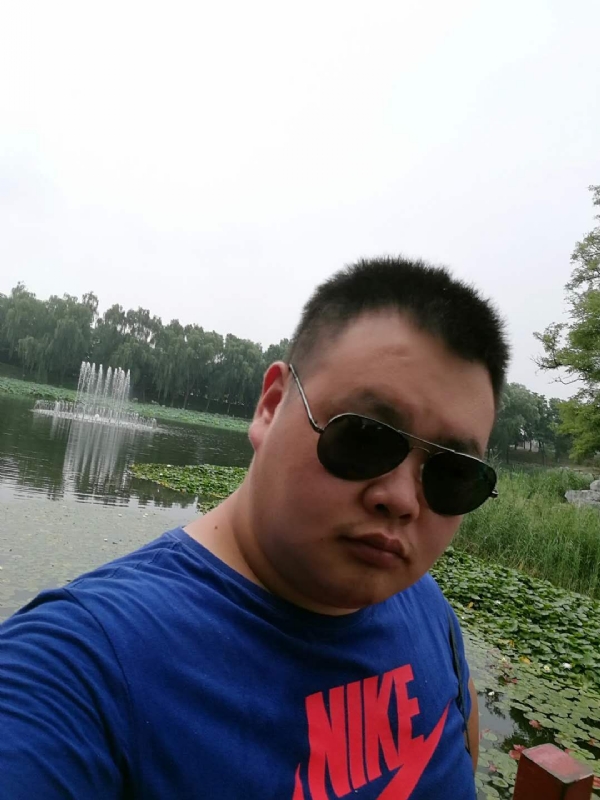 石头的第一张照片--长乐相亲网