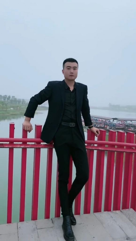 Albert的第一张照片--长乐相亲网