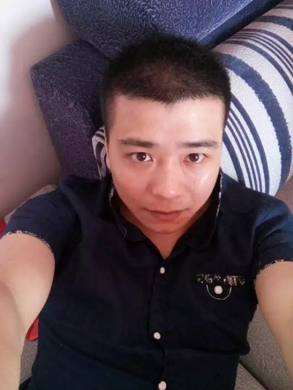 漫步的面包的第一张照片--长乐相亲网