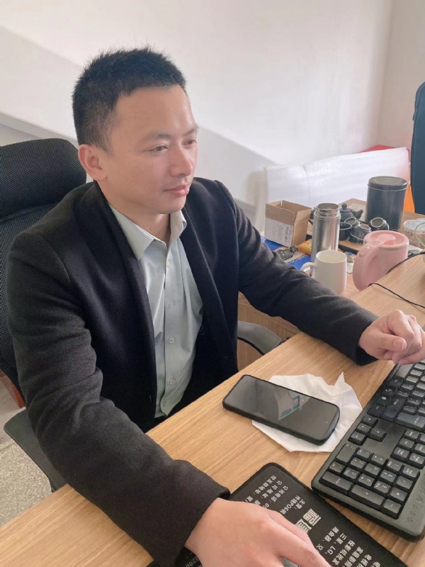 落叶知秋的第一张照片--长乐相亲网