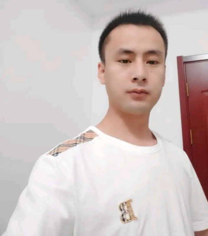 海阔天空的第一张照片--长乐相亲网