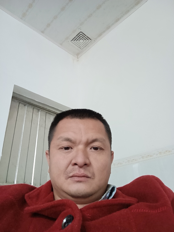 兰成龙的第一张照片--长乐相亲网