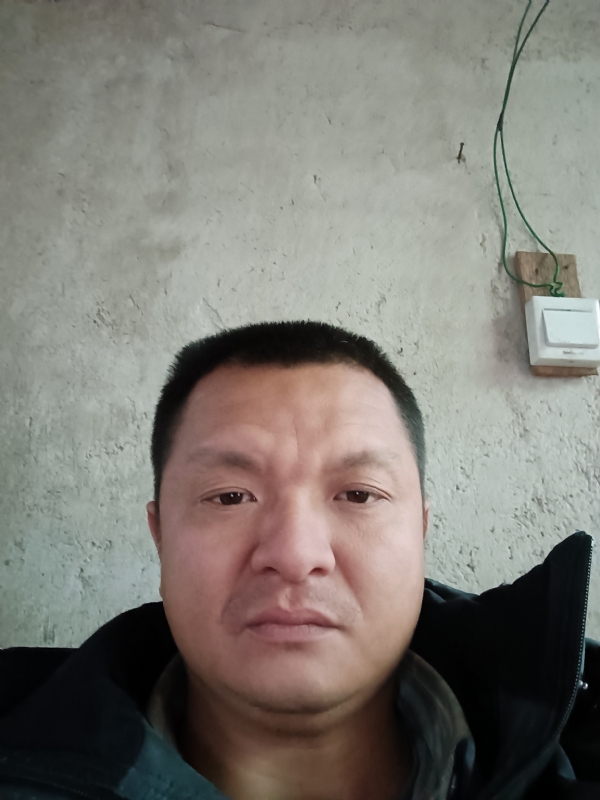 兰成龙的第三张照片--长乐相亲网