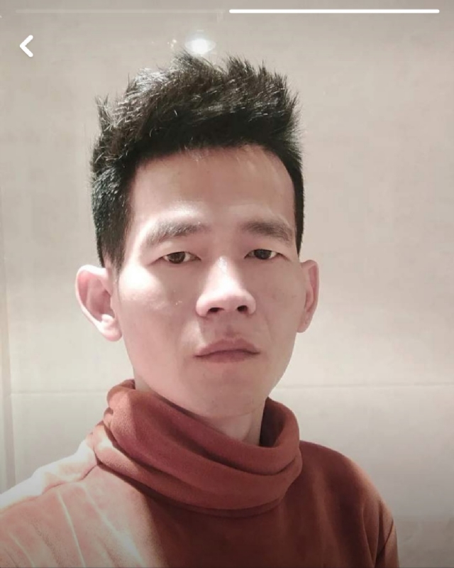 白了少年头的第一张照片--长乐相亲网