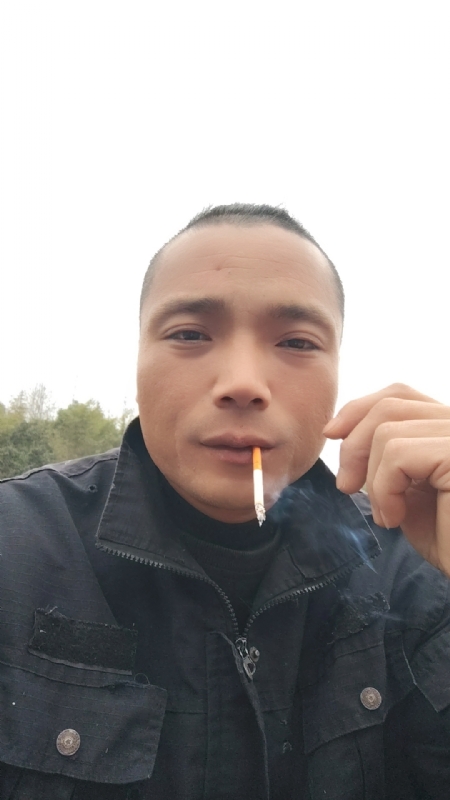 伯爵的第一张照片--长乐相亲网