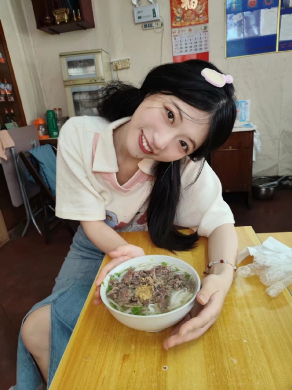 甜果的第二张照片--长乐相亲网