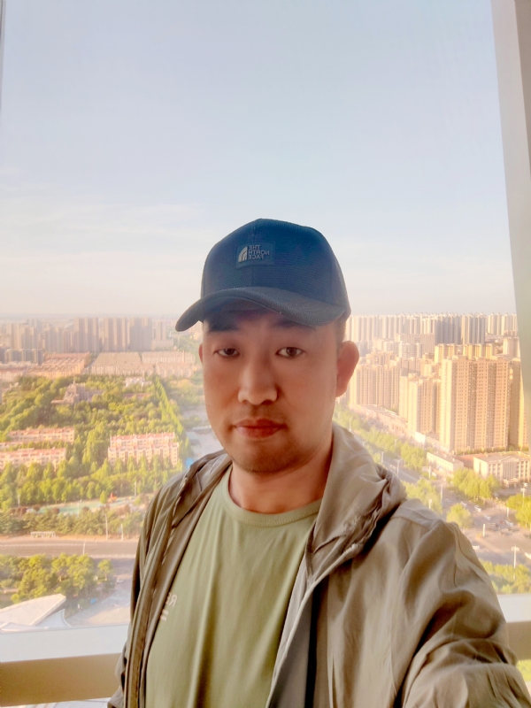 勇攀高峰的第一张照片--长乐相亲网