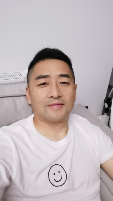 向阳而生的第一张照片--长乐相亲网