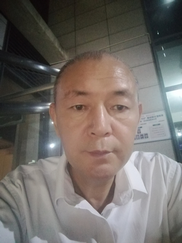 老李的第一张照片--长乐相亲网