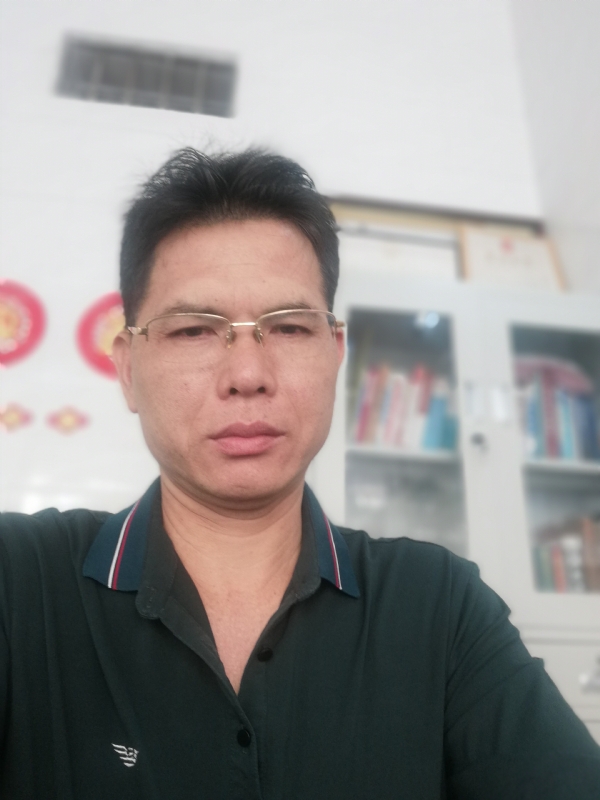 后视镜的第一张照片--长乐相亲网