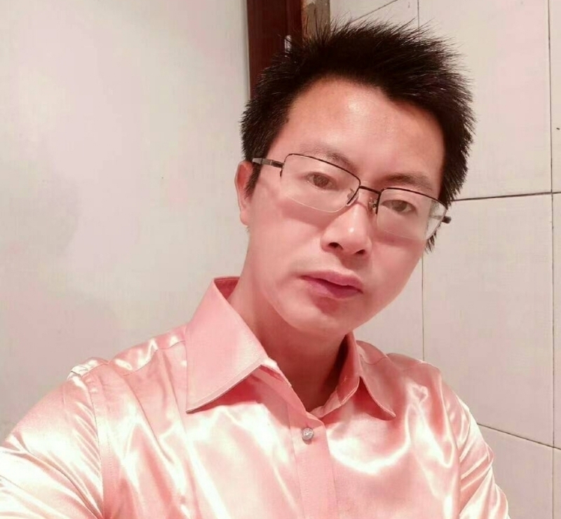 亮亮的第一张照片--长乐相亲网