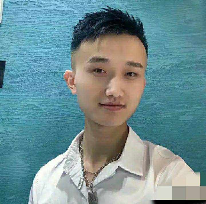 小哥哥的第一张照片--长乐相亲网