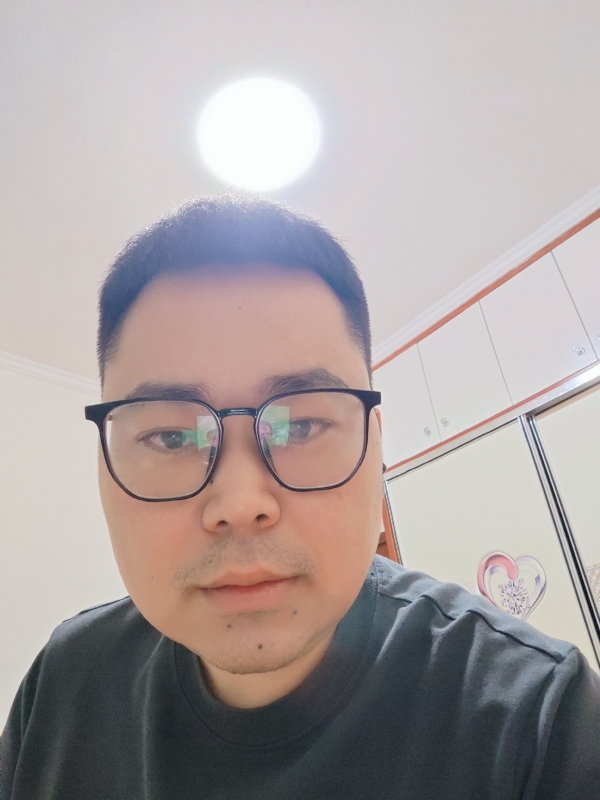 路飞的第一张照片--长乐相亲网